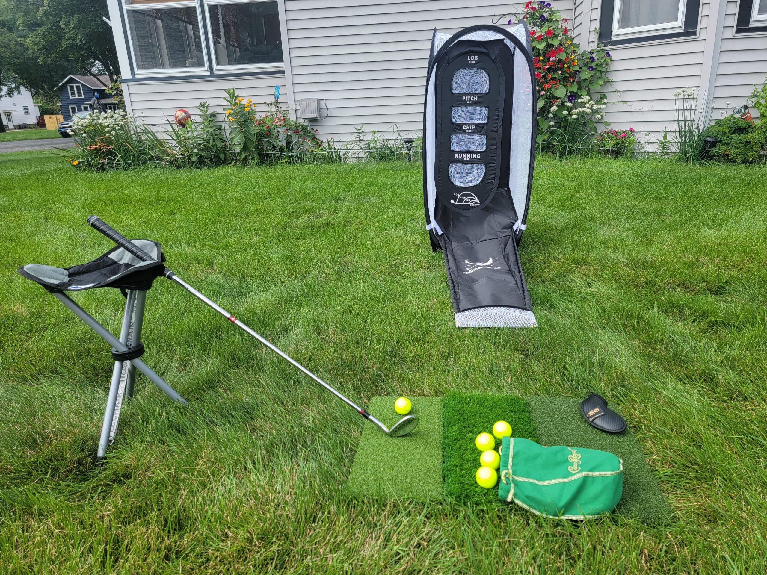 Old Duffer Golf image of indoor or outdoor chipping station